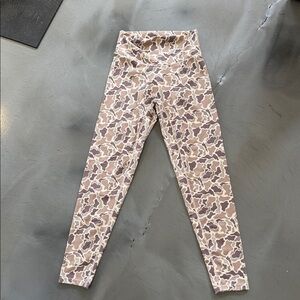 Birdies Camouflage Pattern Leggings